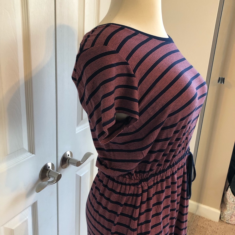 🌟LAST CHANCE🌟 Olive & Oak Navy T-Shirt Dress - Picture 4 of 7